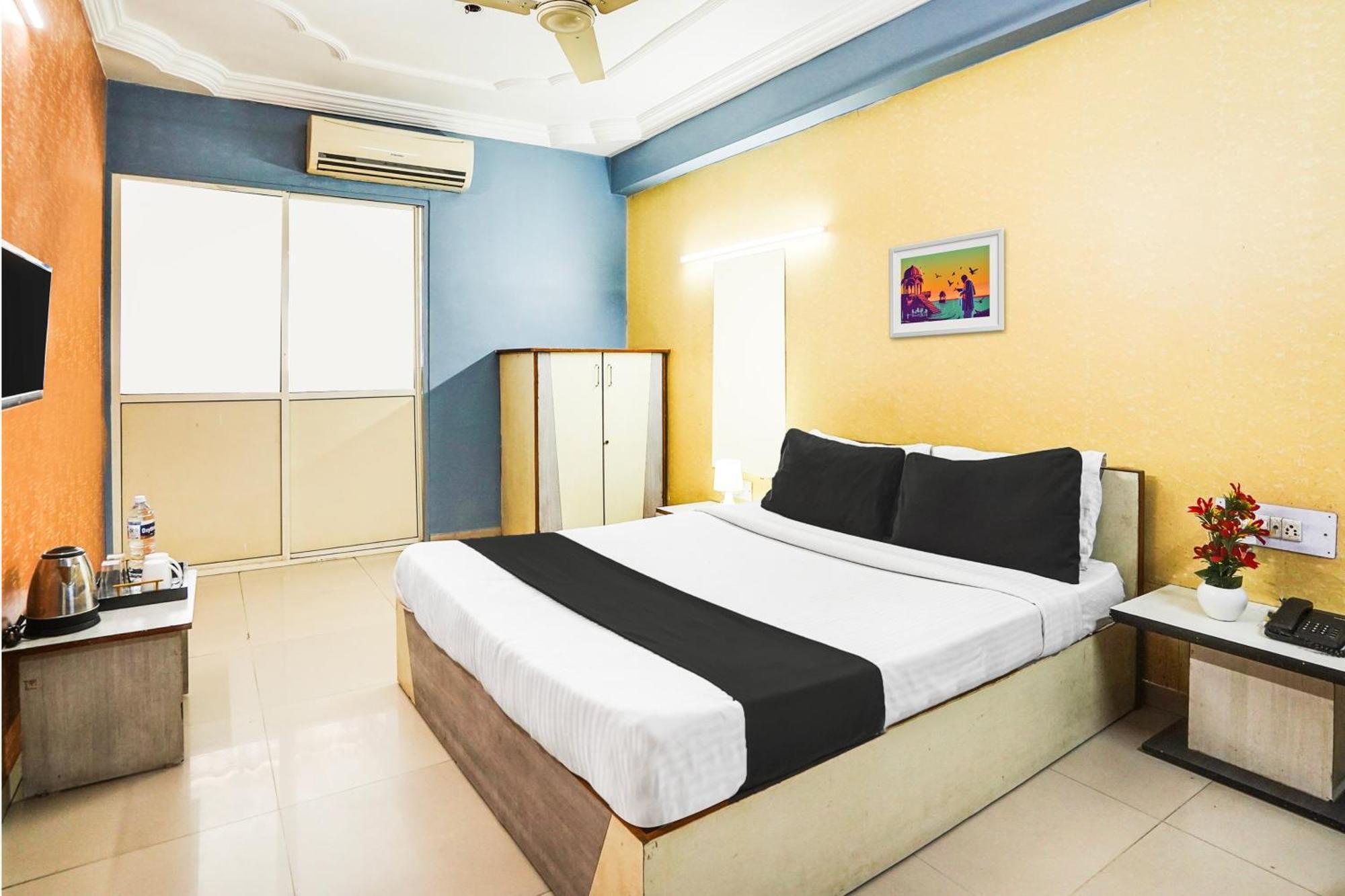 Hotel O Vibrant Residency Ahmadabad Zewnętrze zdjęcie